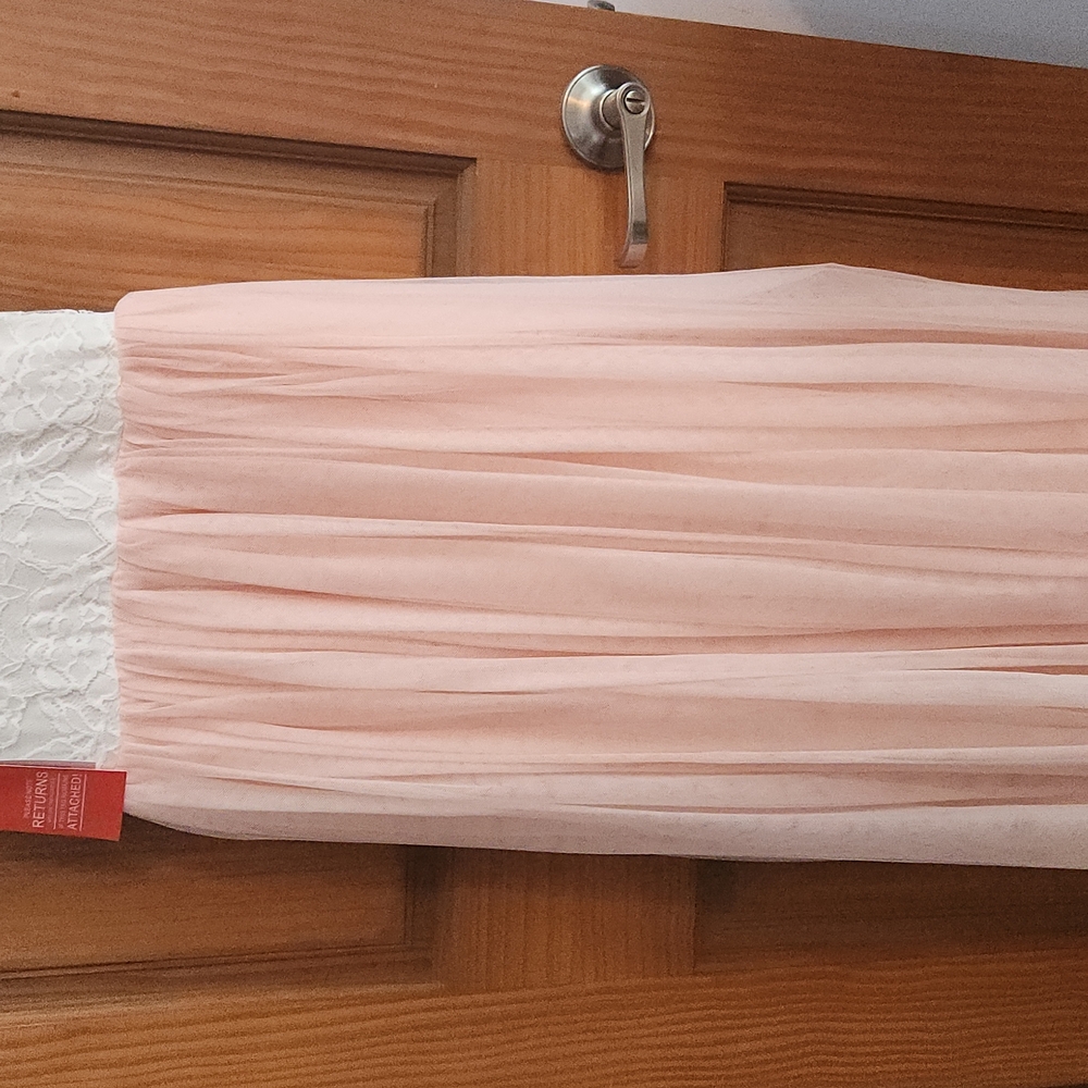 Elegant Pink and White Lace Dress